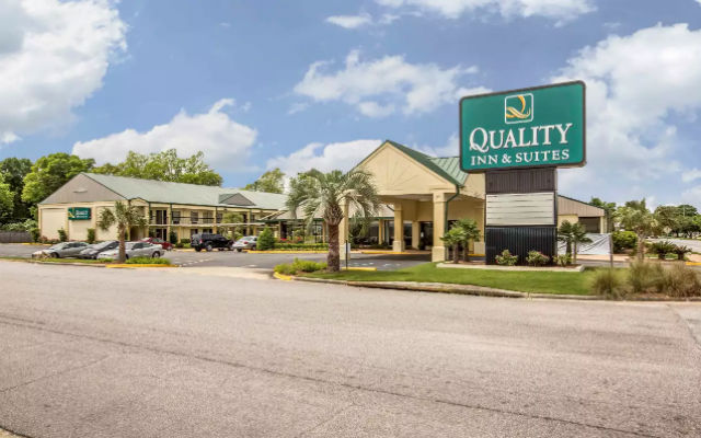 Quality Inn & Suites